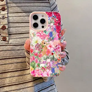 Flower and dog themed phone case, compatible with iPhone, made of TPU material, shockproof and drop-resistant, and does not yellow easily.