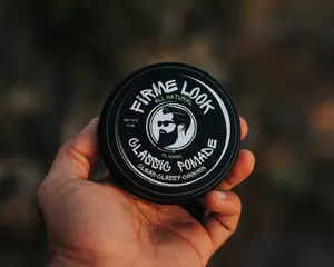 Firme Look Classic Oil Base Pomade.  All-natural to nourish, add moisture, and promote healthy hair and scalp.  Strong hold, high shine, and fresh scent.
