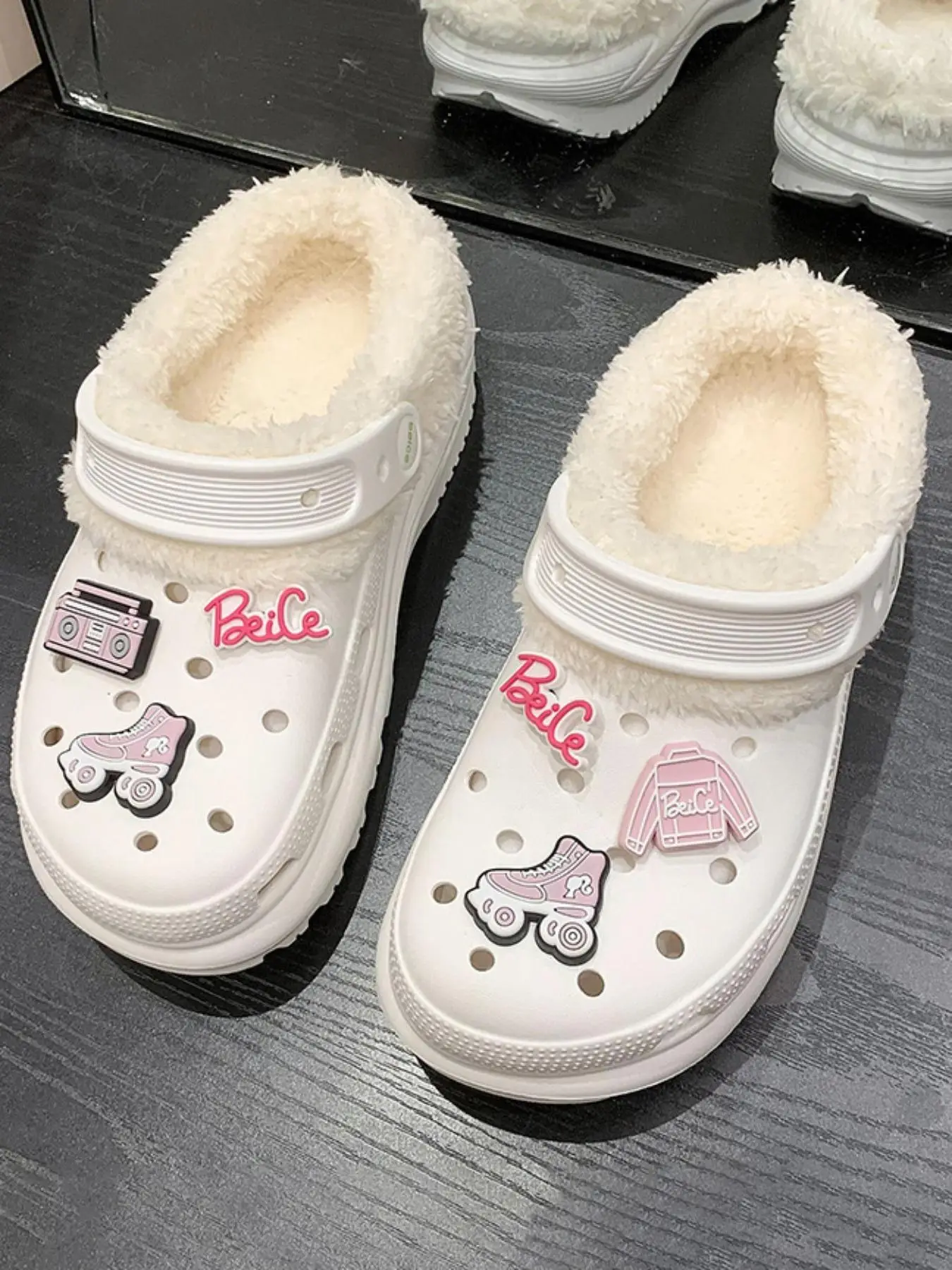 Women's Cute Cartoon Pattern Decoration Non-slip Plush Slippers, Casual Soft Comfortable Vented Clogs, Warm Slippers for Indoor & Outdoor Use for Wint