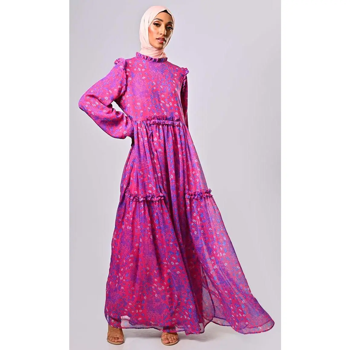 Modern Elegance: The Feminine Flair of the Frilled Abaya