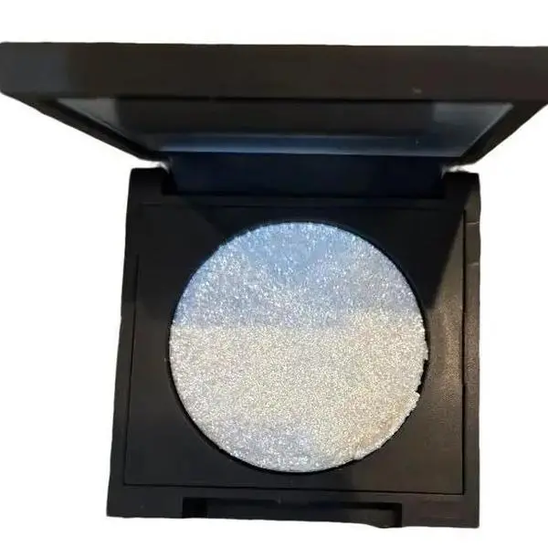 Deck the Halls Talc Free Highlighter - Glittering silver, green and red shifts for Festive Look