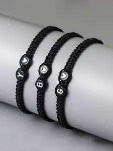 The black and white peach heart 26 letter braided bracelet is suitable for daily wear, vacation dates, and other occasions, and is also a surprising and exquisite small gift, Beaded Bracelet