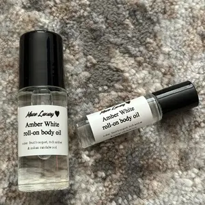 Amber White Body Oil