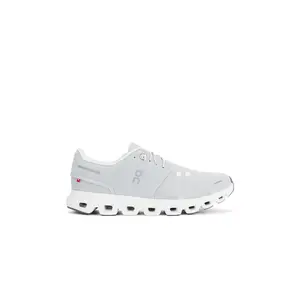 On Cloud 6 Sneaker in Glacier & White