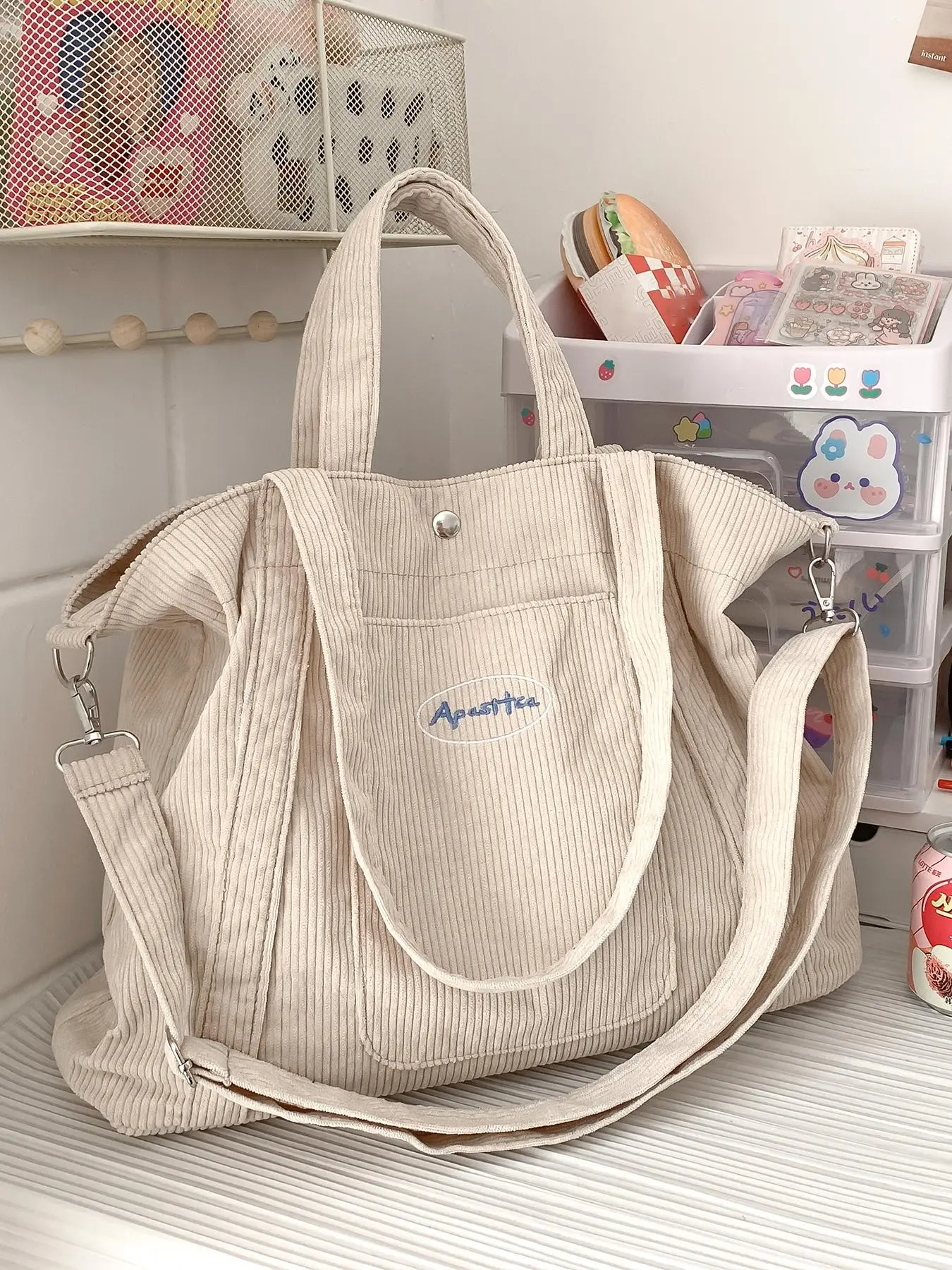 Practical classic casual versatile shoulder tote bag, niche design striped shoulder bag, versatile college style commuter messenger bag, classic student messenger bag, suitable for daily travel, shopping and dating, Crossbody Tote Bag