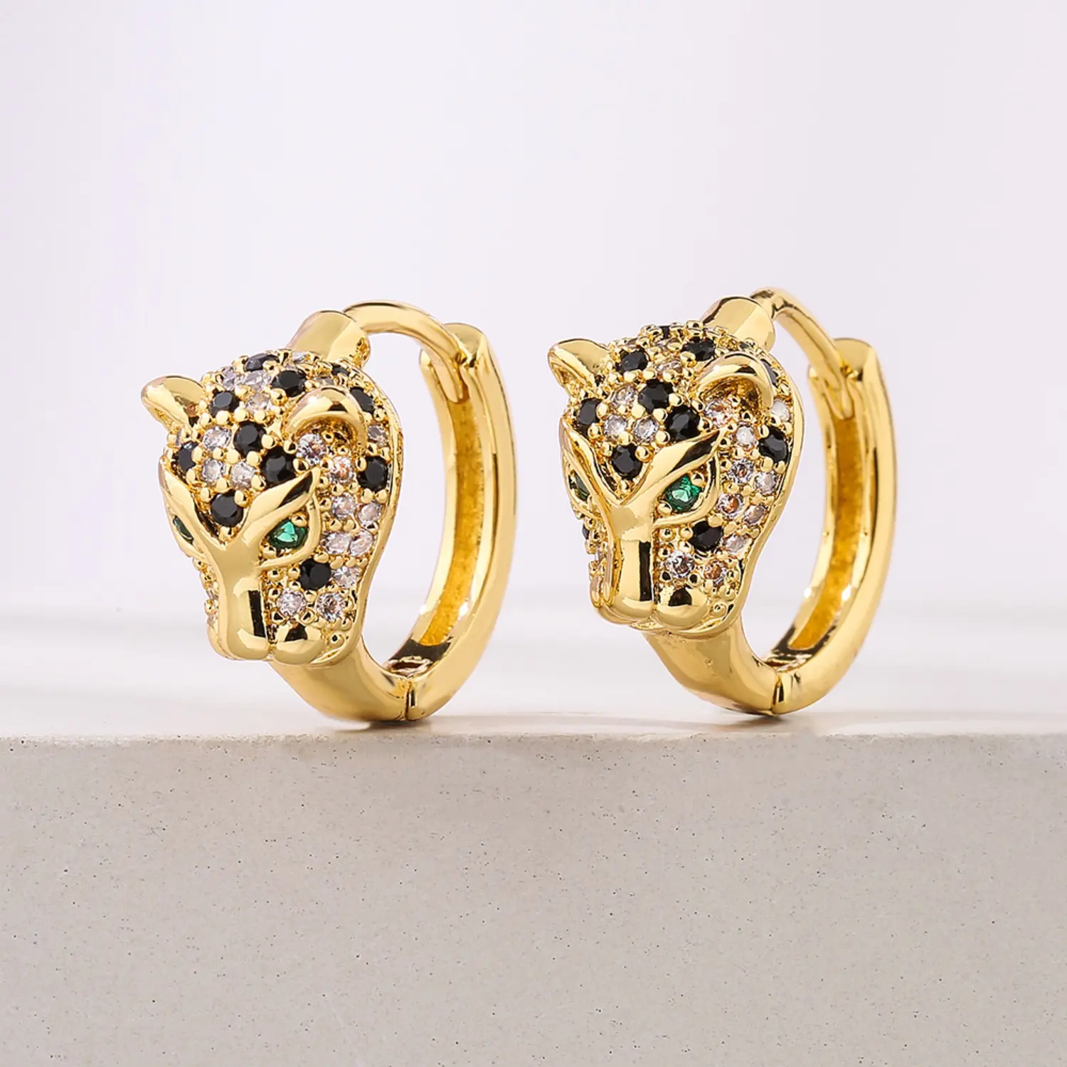 Women's Gold-Coated Alloy Leopard Head Drop Earrings with Zircon, Fashion Hip-Hop Animal Jewelry, Sports & Outdoor Accessory Statement Piece