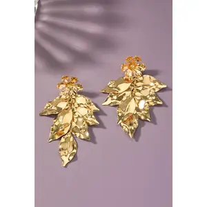 Metal Leafs Earring - Gold