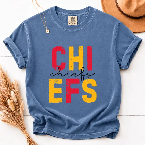 Women's Short-Sleeve Seamless Aesthetic Cotton-Spandex Comfort Colors Chiefs Football Fan Graphic Tee, Red-Gold Game Day Tailgate Unisex Supporter Shirt