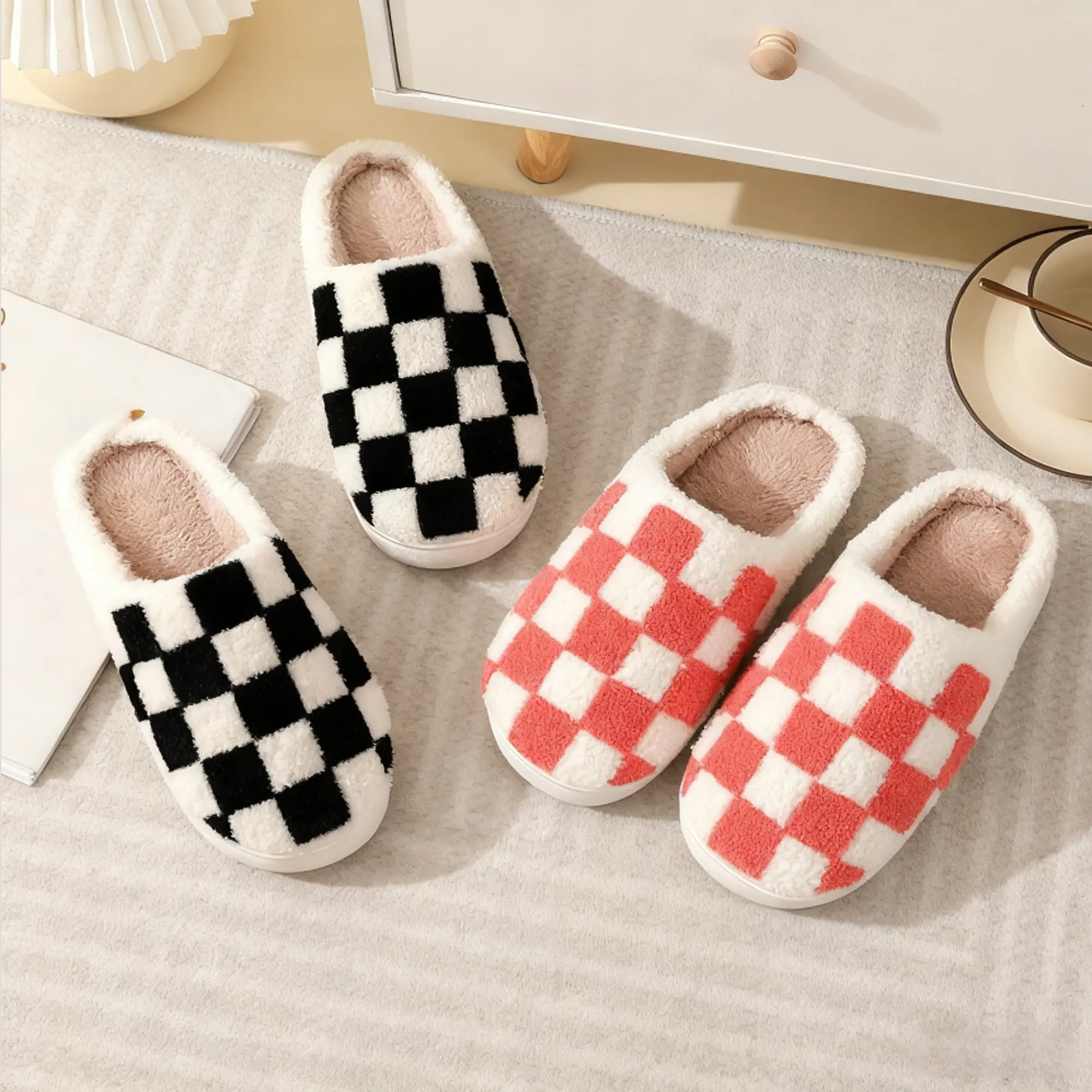Classic Checkered Slip-On Memory Foam Slide Footwear - Plush Comfort, Supportive Arch, Lightweight, Non Slip Slippers, Machine Washable, Outdoor Sports Shoe