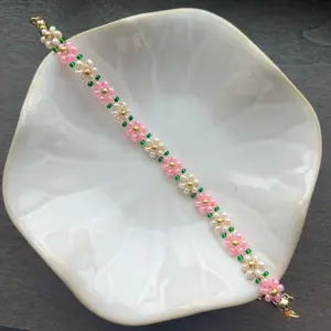 Beaded Flower Bracelet Pink Seed Bead Daisy Bracelet