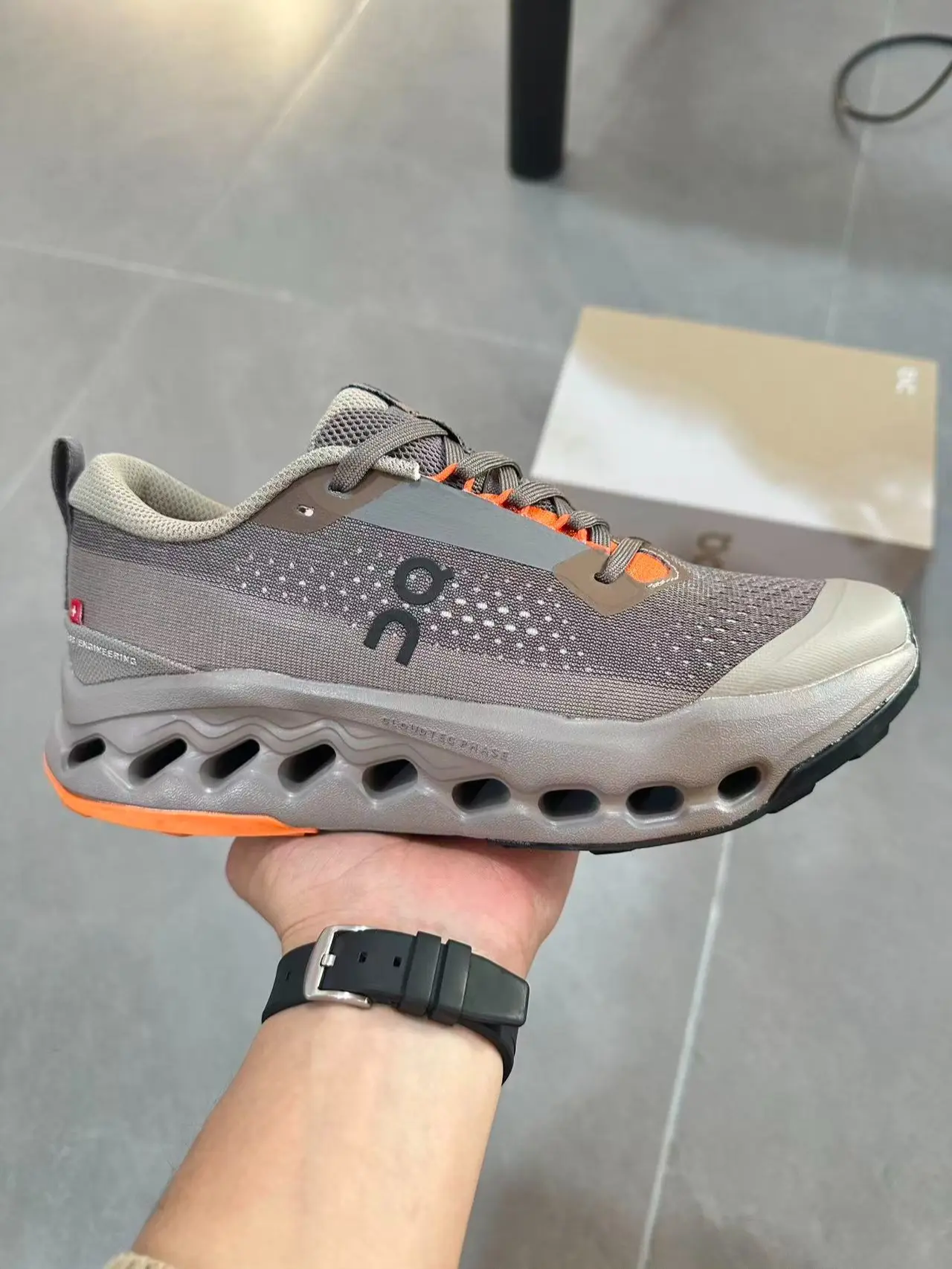 Unisex Breathable Mesh Trail Running Shoes Gray Orange Cushioned Non Slip Outdoor Hiking Walking Sneakers For Men Women