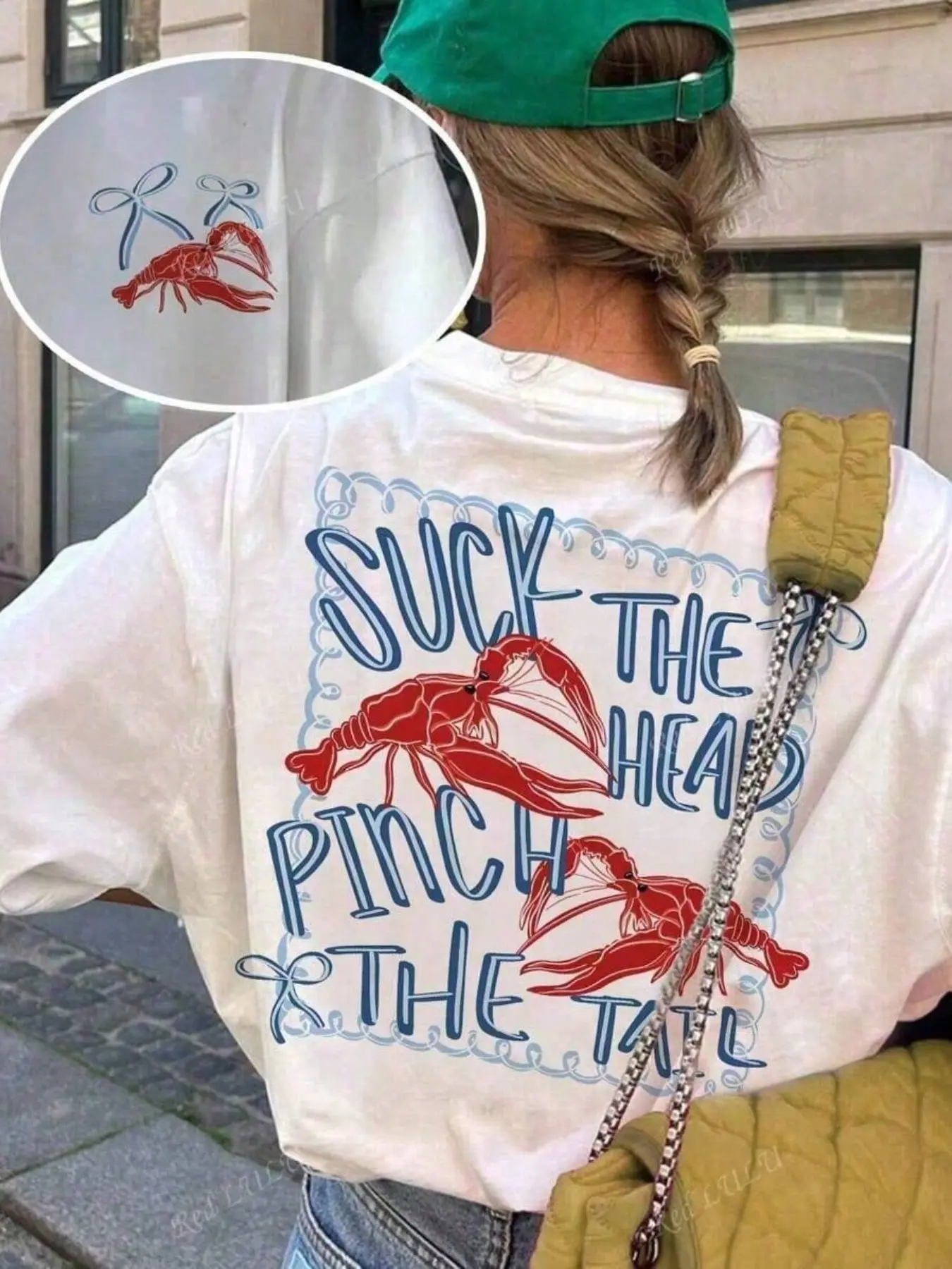 Women’s Crawfish Graphic Tee, 2026 TikTok Viral “Suck The Head Pinch The Tail” Print T-Shirt, Funny Coastal Cowgirl Aesthetic,Beach Vacation Top, Nautical Preppy Vibe, Double Sided Crawfish & Bow Print, Summer Outfit for Cajun Seafood Boil/Beach Trip