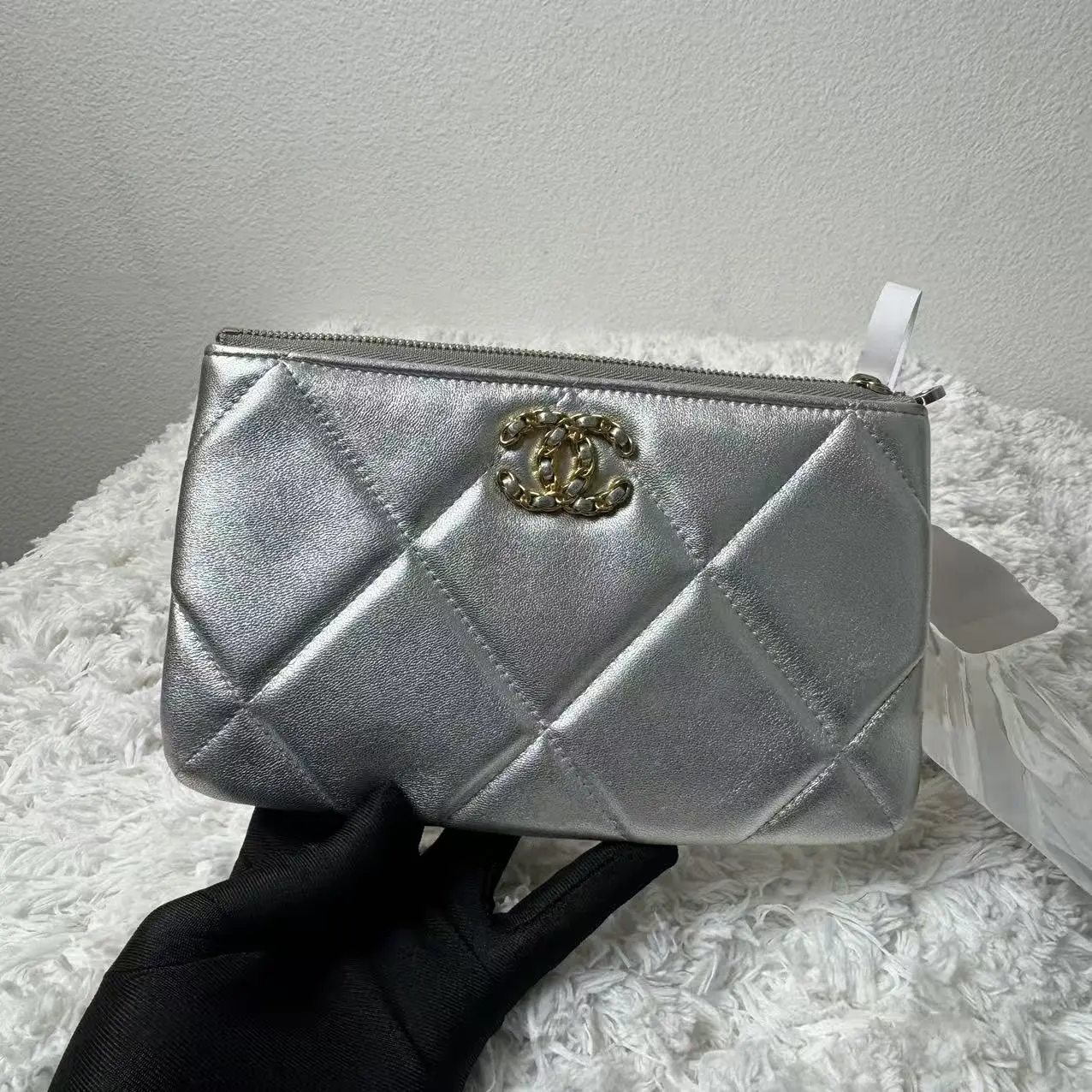 Pre-owned CHANEL Quilted Clutches & Wristlets 19 small pouch
