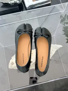 Fashion Tabi Split-Toe Ballet Flats, Knotted Detail Soft Leather Slip On Shoes, Ultra Light Breathable Summer Flats for Daily Commute and Outdoor Activities