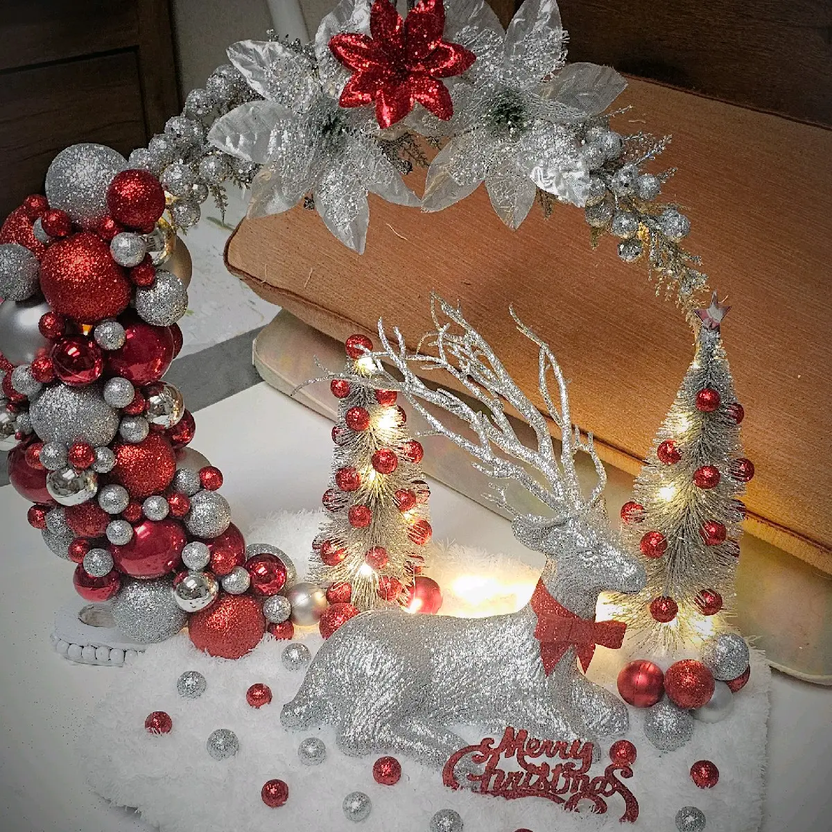 Handmade Christmas Decor - Festive Home Decorations for the Holidays