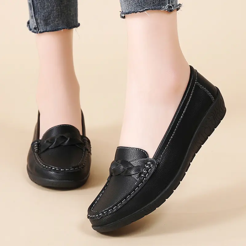 cushHide Women's Loafers, Woven Slip-On Flatforms, Comfortable and Lightweight Casual Walking Shoes for Work, Flats, Chic, Women's Shoes, Round Toe, Pu Leather