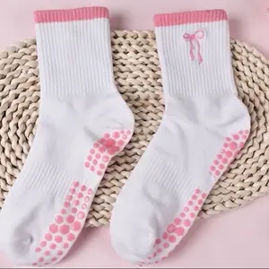 Cute Pilates Socks with Grips for Women Coquette Pink Bow Non Slip Grippers for Pilates Yoga Ballet Dance