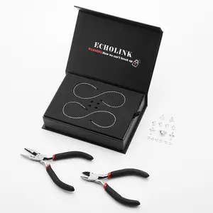 An eternal couples bracelet with a resilient and elegant clasp, symbolic of your lasting connection. The definitive romantic gift for anniversaries, birthdays, and dates.