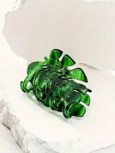 1pc Leaf-Shaped Hair Claw Clip, Women Hair Accessory, Decorative Hair Clips, Suitable For Daily Wear And Personal Care, Non-Slip Fixation Hair Clip, Casual Leaf Pattern Essential For Women Wint