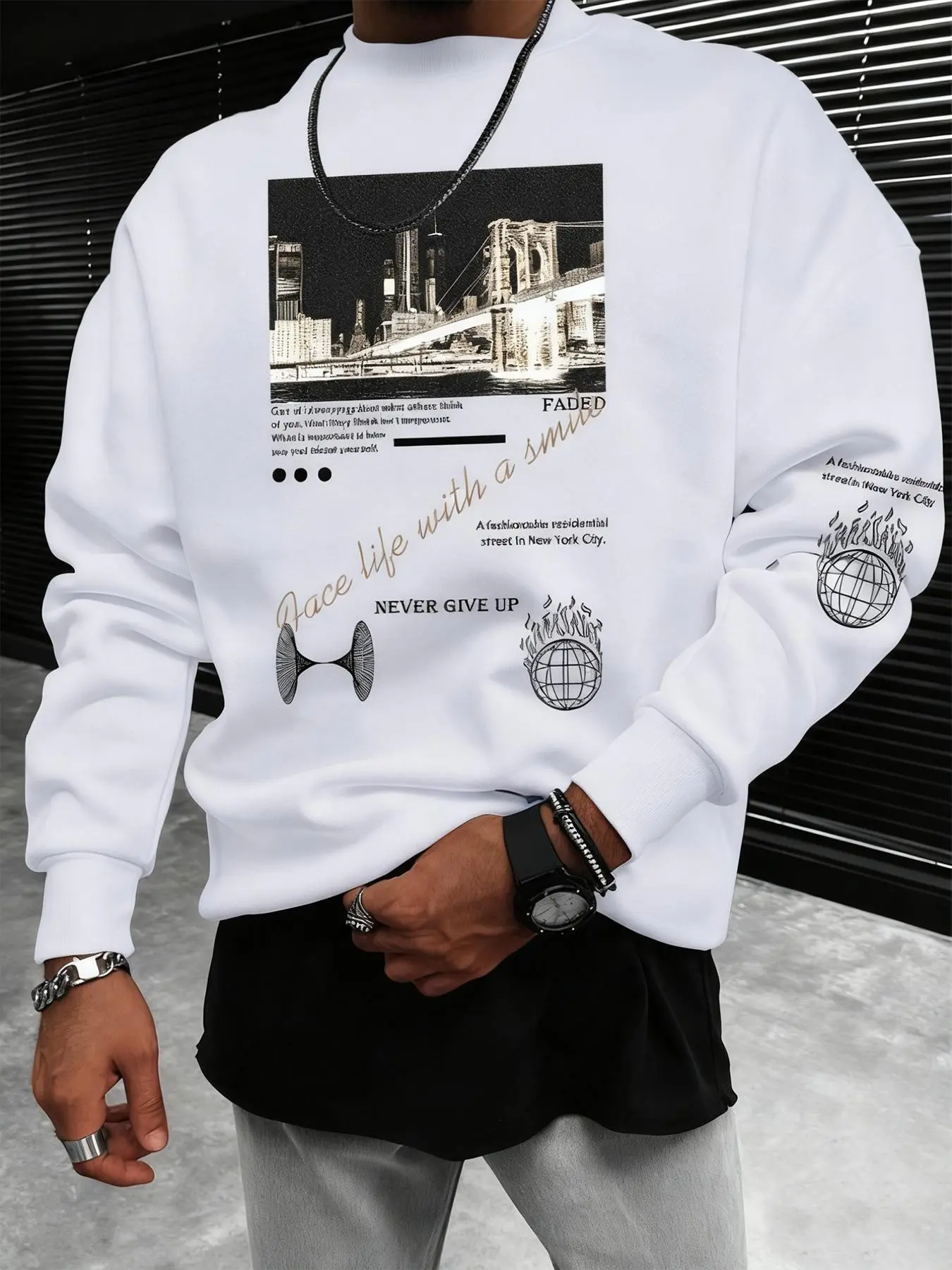 New York City Style Graphic Print Sweatshirt Pullover, Never Give Up Motivational Slogan, Vintage Building Pattern, Loose Fit, Casual Long Sleeve Top