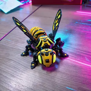 3D Printed Mechanical Bee Action Figure Toy - Movable Joints, Detachable Wings, Creative Decoration for Room Decorations