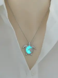Cute Turtle Design Pendant Necklace, Luminous Necklace for Party, Daily Decor, Trendy All-match & Exquisite Jewelry for Birthday Gift, Jewelry Gifts, Fashion Jewelry Accessories
