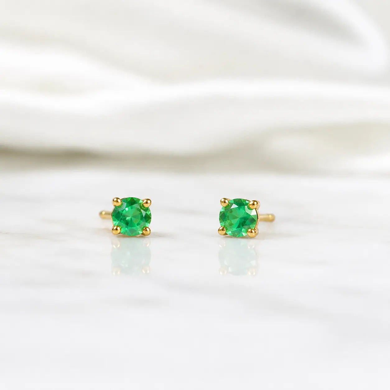 18k Gold Natural Colombian Emerald Stud Earings- 2.7mm