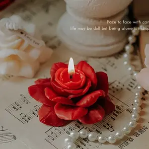 Mother's Day Rose Scented Candle - Handmade Aromatherapy Gift, Elegant Home Decor & Tabletop Centerpiece, Cozy Ambiance for Living Room, Bedroom, Ideal Souvenir for Mom, Holiday Gift, Birthday, Anniversary, Wedding Party Favor