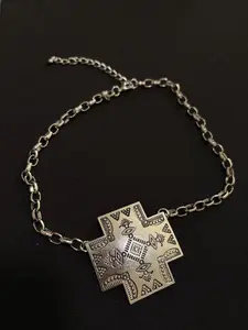 Geometric Pendant Necklace Silver Tone Vintage Style Minimalist Statement Jewelry-040