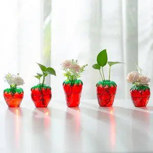 Glasseam Glass Strawberry Propagation Vase , Cute Mini Vases Decorative Set of 5 Unique Small Strawberry Vases for Flowers,Aesthetic Mini Cute Vase Decor,Hydroponic Bud Vase for Bedroom Bathroom Kitchen.