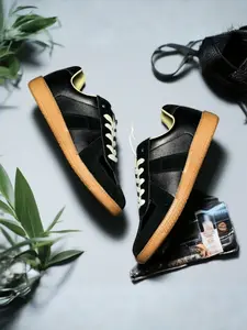 2026 New Retro German Trainers Unisex Couple Alaskan Commuter Skate Shoes, Sneaker, Medium Width Patchwork Textile Low Top Casual All Seasons