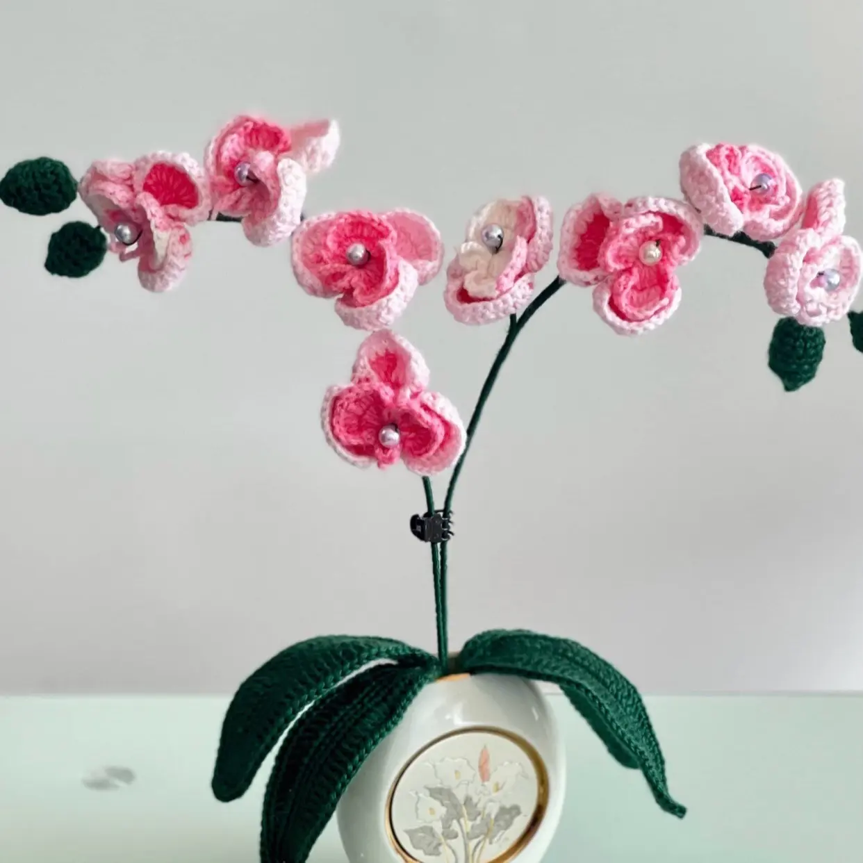 Crochet  orchids bouquet , for birthday ,Valentine's Day, Mother's Day’s gift,vases are not included in the sale. Flower