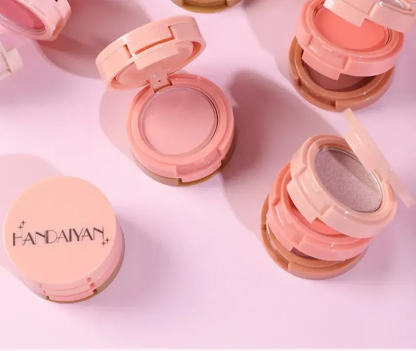 3 in 1 Contour Highlighter Blush Makeup Palette, Pigmented Brighten Long Lasting Shaping Full Face and Eyes Makeup kit  present Cosmetic