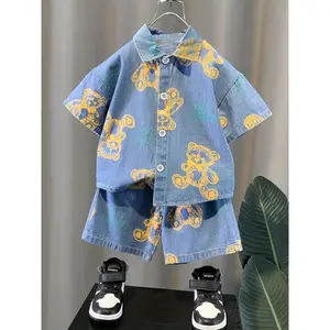 Baby boy summer outfit, cartoon bear design, includes short-sleeved shirt and shorts, suitable for babies from 6 months to 4 years old, for outdoor wear