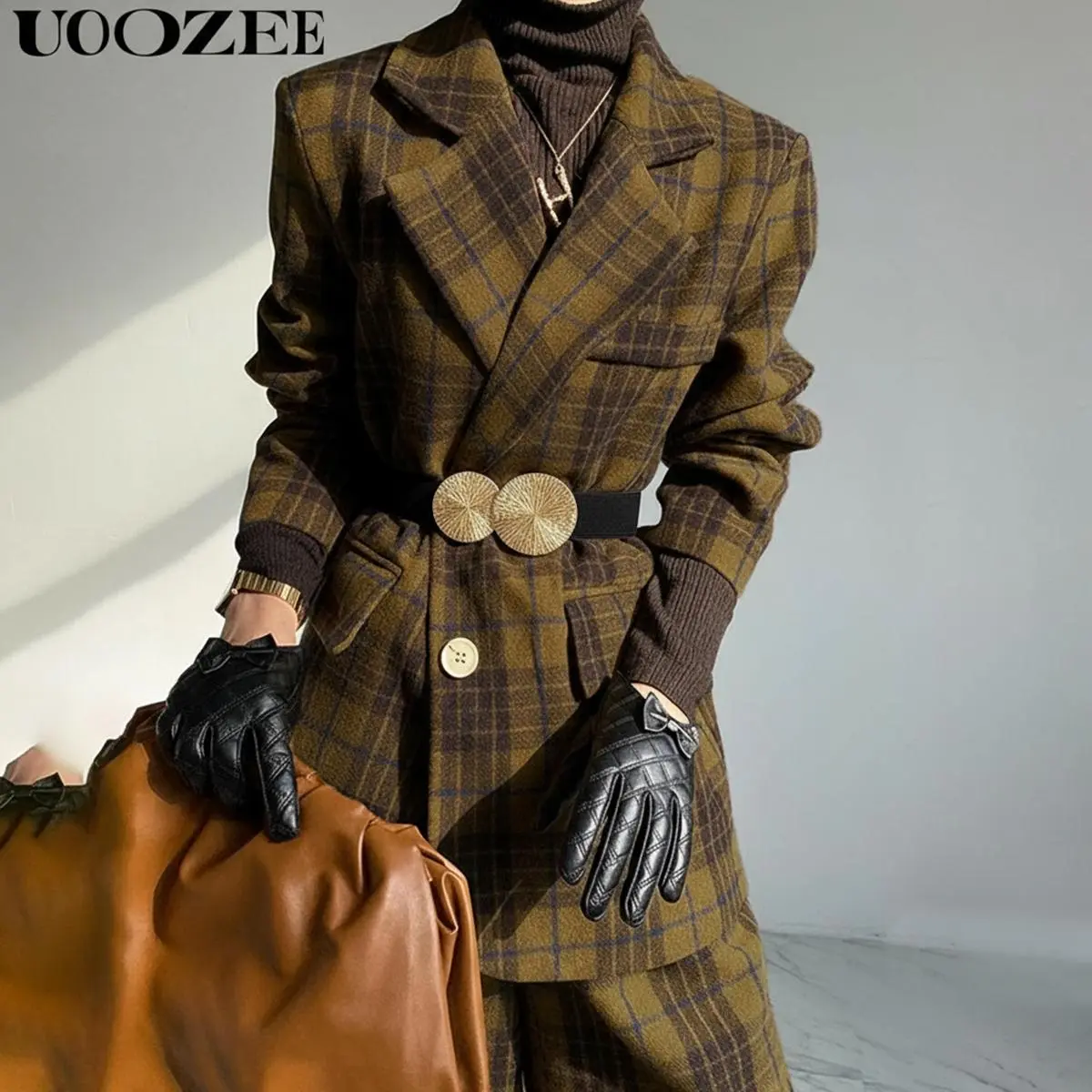 UOOZEE Women's Elegant Plaid Suit Jacket - Retro Wool Blend Blazer with Loose Fit and Long Sleeves for Formal Office Wear, Lady, Plaid Print Blazer, Corporate Office Wear, Full Sleeve, Business, Button Front, Loose Fitting, Classic