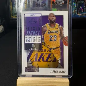 Collectible Sports Cards - Panini 2018-19 Contenders LeBron James #30 Los Angeles Lakers NBA Season Ticket Trading Card