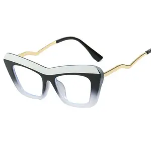 Eye Paparazzi Santorini Chic Frames Elegant Cat Eye Glasses Black/White Gold-Tone Temples for Stylish Look