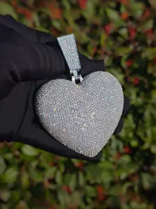 Hiphop Unisex Large Full Diamond Heart Brass Zircon Pendant Necklace, Casual Style, Stainless Steel Chain, All Seasons Jewelry, Fashionable Jewelry Accessories, Heart Design Necklace