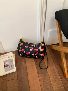Vintage Cherry Print Crossbody Bag, Simple Shoulder Bag for Women, Versatile Accessory, Stylish Handbag for Daily Use, Fashionable Versatile Purse