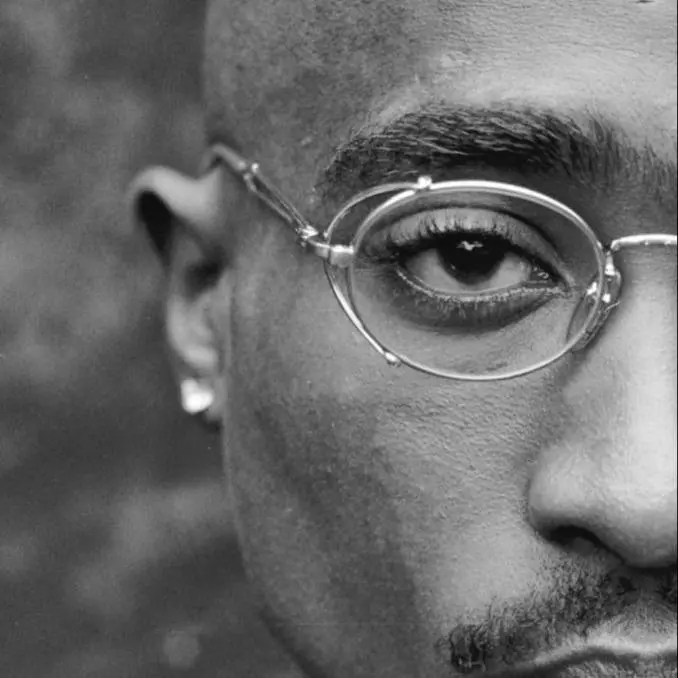 Eyeglasses Inspired by a Legend Meta lFrames Lightweight Round Full Rim Design Unisex Classic Style Glasses for Everyday Wear Metal Frames Glass Lenses 2Pac