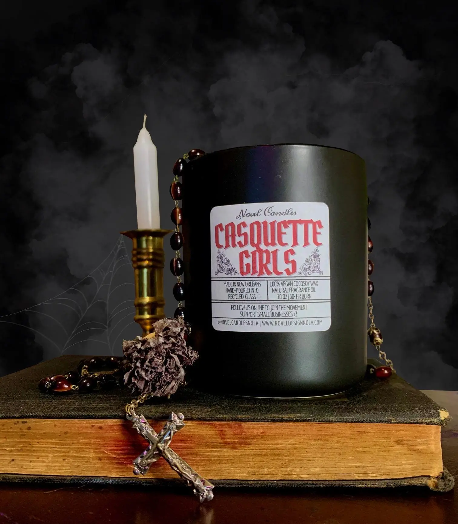 Casquette Girls Candle – New Orleans Vampire Legend | Petrichor, Bourbon, Oakmoss, Haunted History Scented Candle