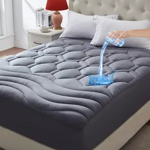 King Size Waterproof Cooling Mattress Pad Noiseless Leak Proof Mattress Protector Deep Pocket Washable Quilted Fitted Soft King Mattress Pad Cover (78x80 inch, Grey)