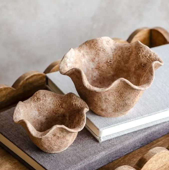 Scallop Top Planter