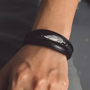 Multi-layer magnetic buckle bracelet