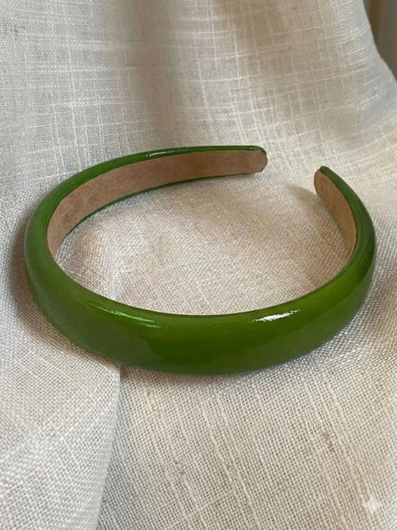 Retro PU Leather Headband, Non-Slip Wide Round Design for High Hairline, Ideal for Face Wash, Makeup, Everyday Use