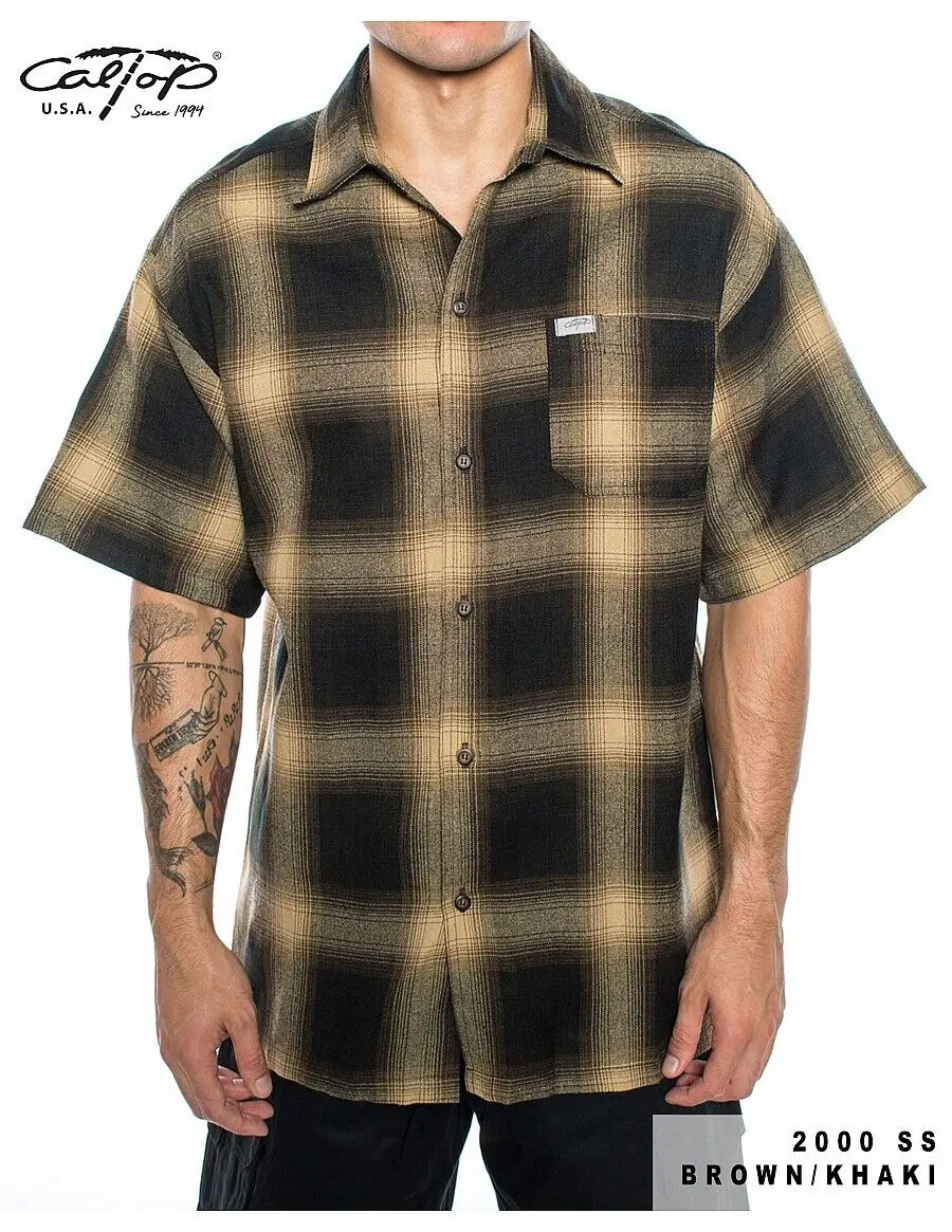 CALTOP Men's Veterano Short Sleeve Plaid Flannel Shirt, Casual Loose Fit Collared Top in a Quality Fabric, Classic Menswear Fashion, Small