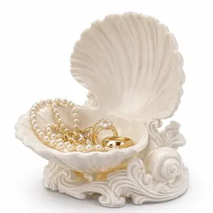 Seashell jewelry storage