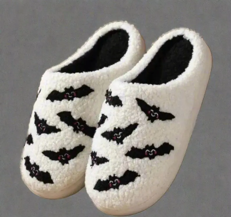 Bat Slippers Halloween Slippers for Women Plush Bat Slippers Cute Bats