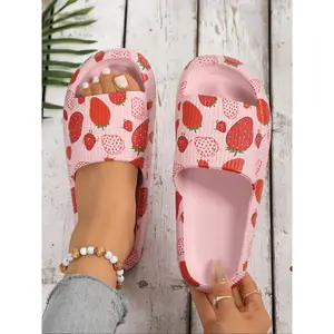 Women's Strawberry Pattern Slides, Soft Comfortable Non-Slip Casual Slippers, Summer Beach Sandals, Fashionable Indoor & Outdoor Walking Shoes