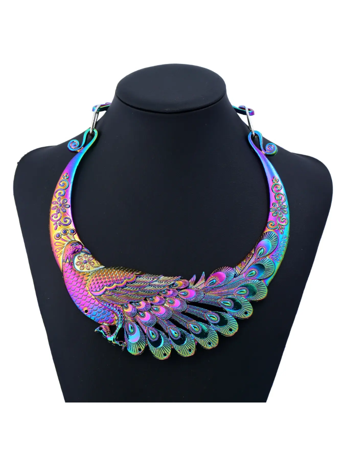 European and American exaggerated retro necklaces, colorful and atmospheric peacock collar clothing accessories